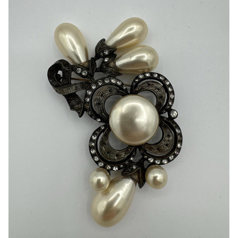 Eisenburg Original Floral Rhinestone Pearl Brooch